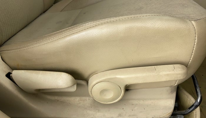 2015 Maruti Ciaz ZXI, Petrol, Manual, 59,993 km, Driver Side Adjustment Panel