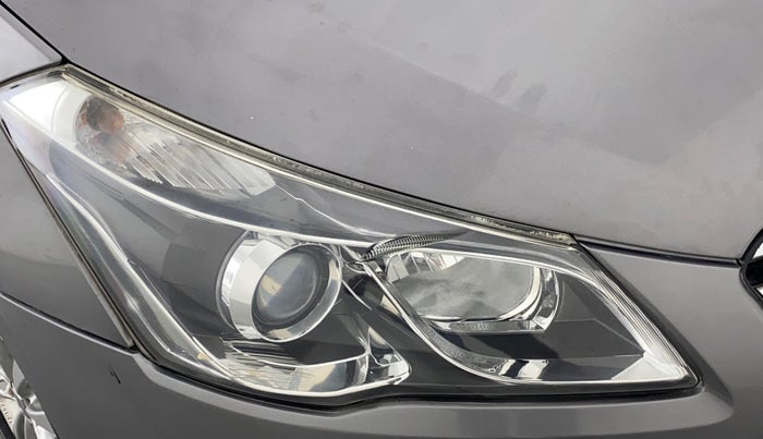 2015 Maruti Ciaz ZXI, Petrol, Manual, 59,993 km, Right headlight - Minor scratches