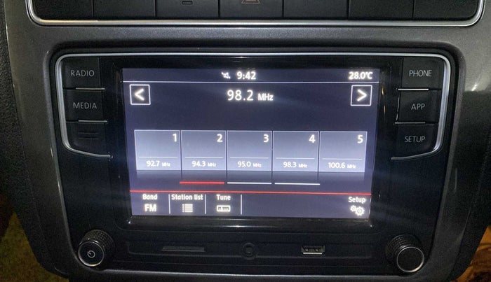 2019 Volkswagen Polo HIGHLINE PLUS 1.0, Petrol, Manual, 37,749 km, Infotainment system - Front speakers missing / not working