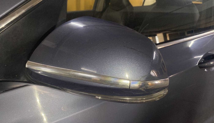 2016 Hyundai Xcent S 1.2, Petrol, Manual, 65,489 km, Left rear-view mirror - Mirror has minor damage