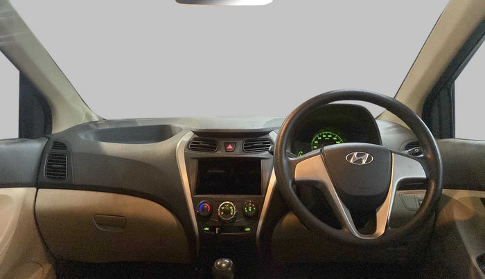 2017 Hyundai Eon ERA PLUS (O), Petrol, Manual, 22,005 km, Dashboard
