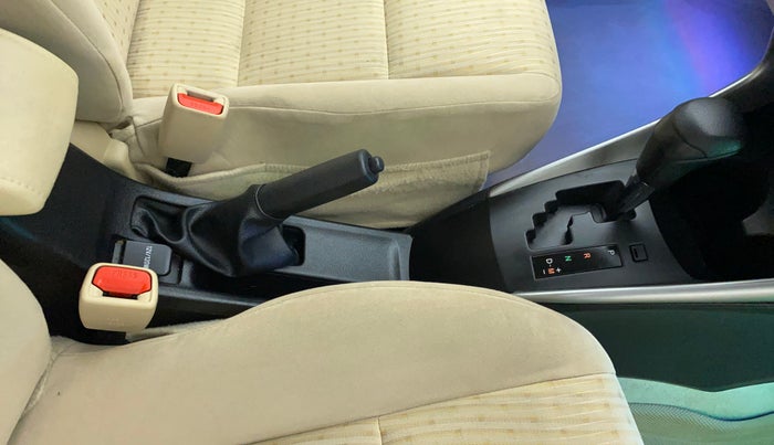 2018 Toyota YARIS J CVT, Petrol, Automatic, 53,830 km, Gear Lever