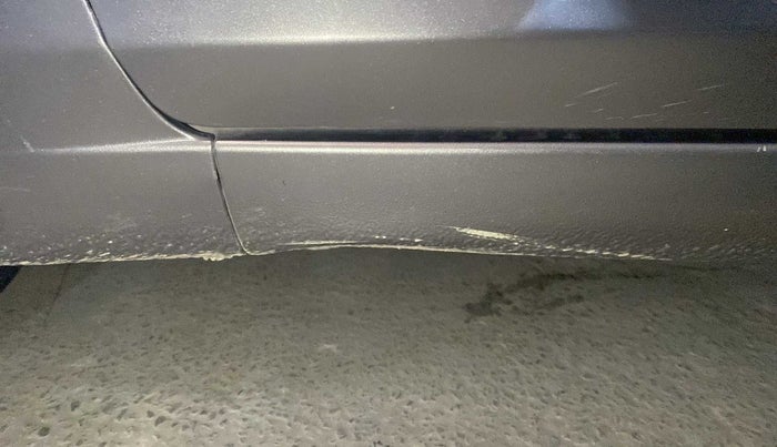 2016 Maruti Ciaz ZDI SHVS, Diesel, Manual, 64,998 km, Left running board - Slightly dented