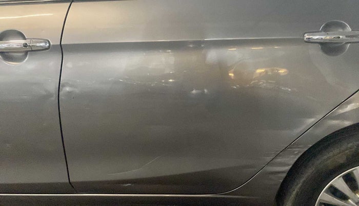 2016 Maruti Ciaz ZDI SHVS, Diesel, Manual, 64,998 km, Rear left door - Slightly dented