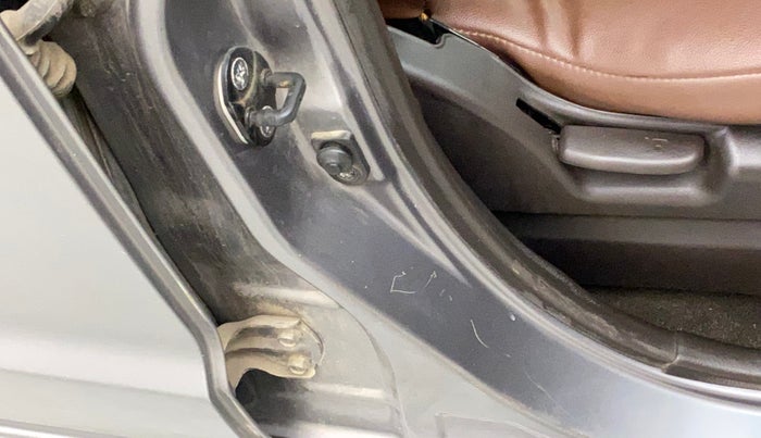 2014 Hyundai Santro Xing GL PLUS, Petrol, Manual, 57,989 km, Right B pillar - Minor scratches
