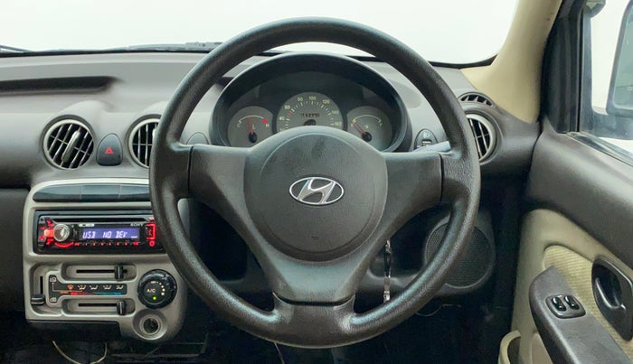 2014 Hyundai Santro Xing GL PLUS, Petrol, Manual, 57,989 km, Steering Wheel Close Up