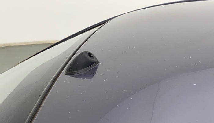 2015 Hyundai i10 SPORTZ 1.1 IRDE2, Petrol, Manual, 31,365 km, Roof - Antenna has minor damage