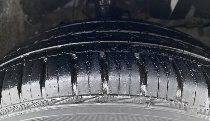 2016 Honda Jazz 1.2L I-VTEC V, Petrol, Manual, 42,769 km, Right Front Tyre Tread