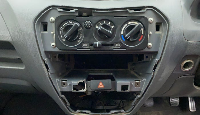 2015 Maruti Alto 800 LXI, Petrol, Manual, 74,113 km, Dashboard - Hazard Light minor damage