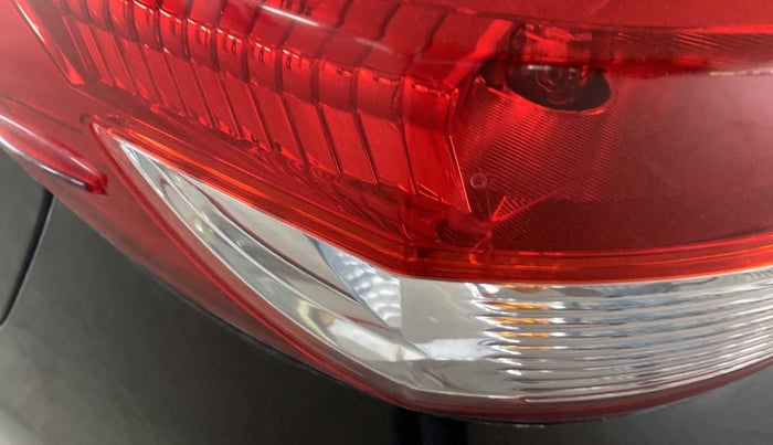 2018 Toyota YARIS J MT, Petrol, Manual, 24,173 km, Left tail light - Minor damage