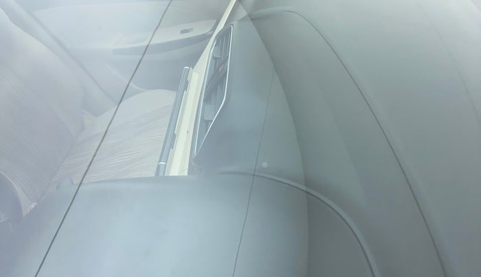 2017 Maruti Dzire ZXI PLUS AMT, Petrol, Automatic, 95,291 km, Front windshield - Minor spot on windshield