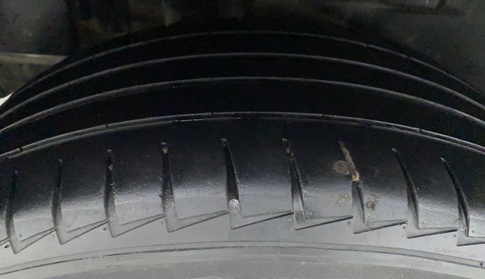 2017 Maruti Dzire ZXI PLUS AMT, Petrol, Automatic, 95,291 km, Right Rear Tyre Tread