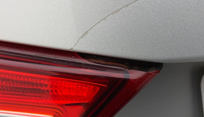 2017 Maruti Ciaz ZXI AT, Petrol, Automatic, 58,936 km, Left tail light - Minor damage