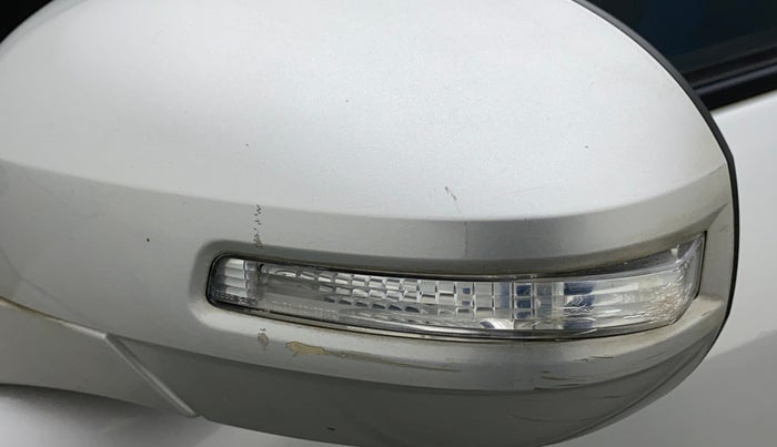 2014 Maruti Swift VXI, Petrol, Manual, 1,01,955 km, Left rear-view mirror - Folding motor not working