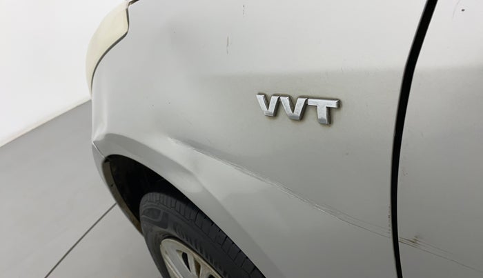 2014 Maruti Swift VXI, Petrol, Manual, 1,01,955 km, Left fender - Slightly dented