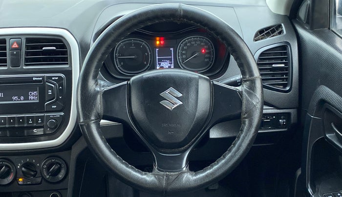 2018 Maruti Vitara Brezza VDI, Diesel, Manual, 1,05,124 km, Steering Wheel Close Up