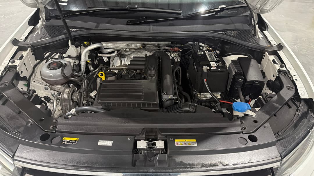 2022 Volkswagen Tiguan 110tsi Life, Automatic, 90395 km, Open Bonnet (Engine)