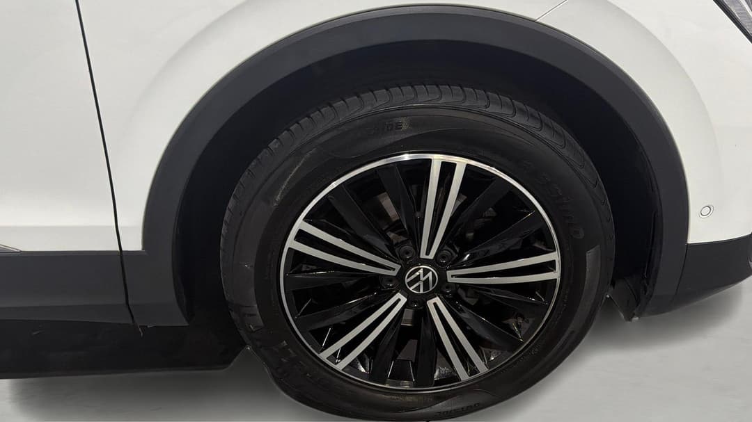 2022 Volkswagen Tiguan 110tsi Life, Automatic, 90395 km, Right Front Wheel