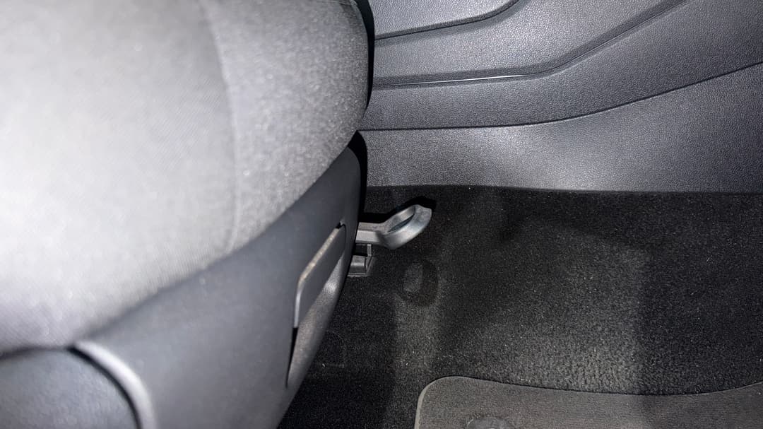 2022 Volkswagen Tiguan 110tsi Life, Automatic, 90395 km, Drivers Side Adjustment Panel