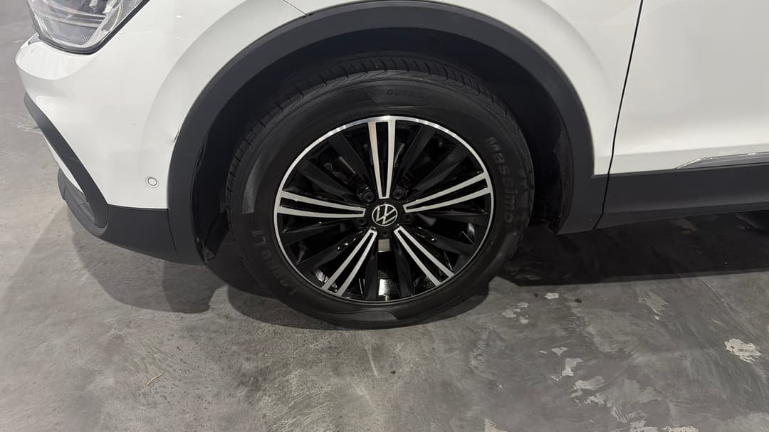 2022 Volkswagen Tiguan 110tsi Life, Automatic, 90395 km, Left Front Wheel