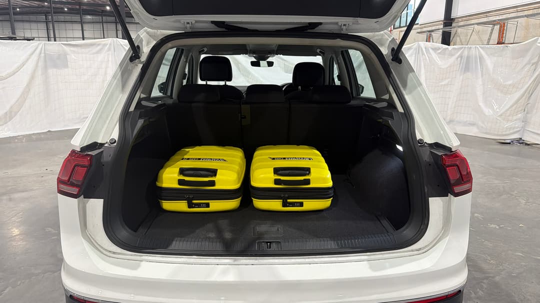 2022 Volkswagen Tiguan 110tsi Life, Automatic, 90395 km, Boot Inside View with Luggage