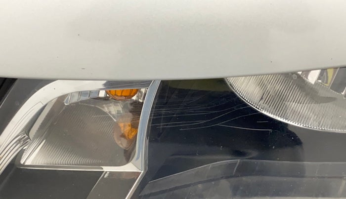 2018 Renault Kwid RXT 1.0 AMT (O), Petrol, Automatic, 42,193 km, Left headlight - Minor scratches