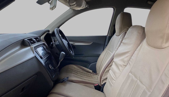 2018 Mahindra KUV 100 NXT K6+ P 6 STR, Petrol, Manual, 28,547 km, Right Side Front Door Cabin