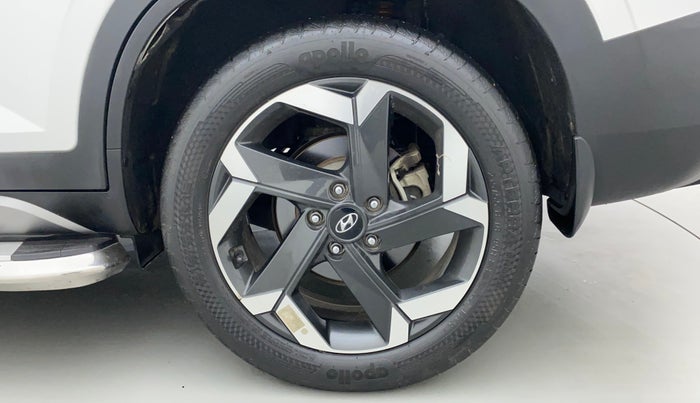 2022 Hyundai ALCAZAR PLATINUM 1.5 MT 7STR, Diesel, Manual, 21,920 km, Left Rear Wheel