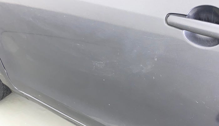 2016 Maruti Ertiga VXI ABS, Petrol, Manual, 55,492 km, Front passenger door - Minor scratches