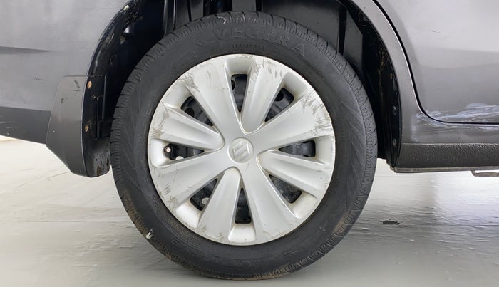 2016 Maruti Ertiga VXI ABS, Petrol, Manual, 55,492 km, Right Rear Wheel