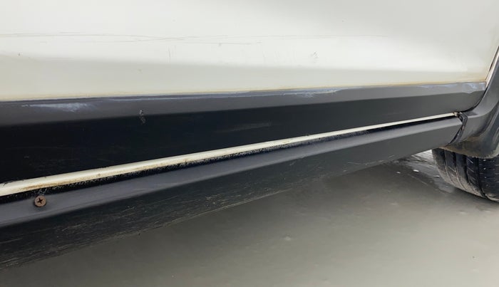 2019 Honda WR-V 1.5L I-DTEC S MT, Diesel, Manual, 53,439 km, Right running board - Cladding has minor damage