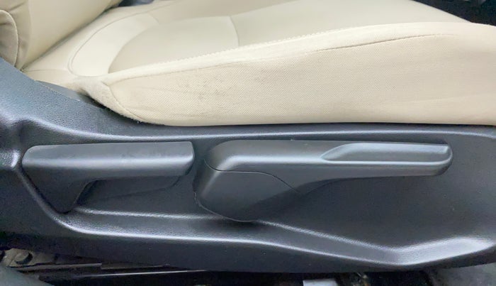 2019 Honda Civic 1.8L I-VTEC V CVT, Petrol, Automatic, 22,626 km, Driver Side Adjustment Panel