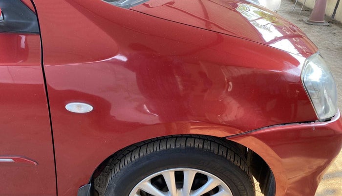 2012 Toyota Etios V, Petrol, Manual, 60,025 km, Right fender - Minor scratches