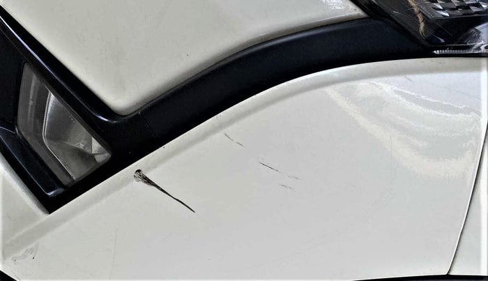 2020 Mahindra XUV300 W6 1.5 DIESEL, Diesel, Manual, 70,911 km, Front bumper - Minor scratches