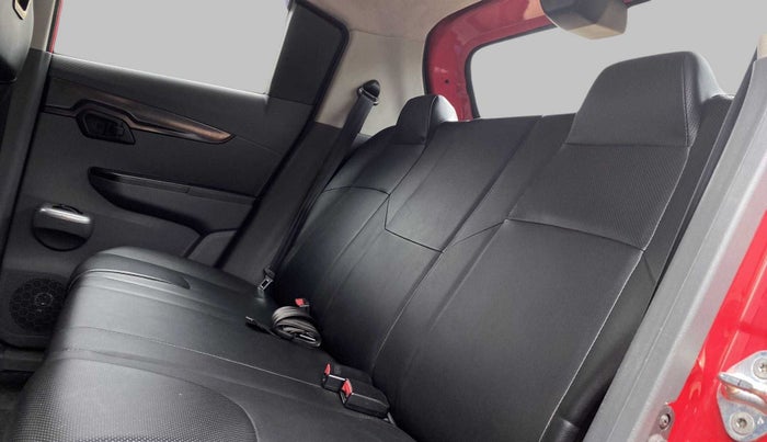 2018 Mahindra KUV 100 NXT K2+ P 6 STR, Petrol, Manual, 28,680 km, Right Side Rear Door Cabin
