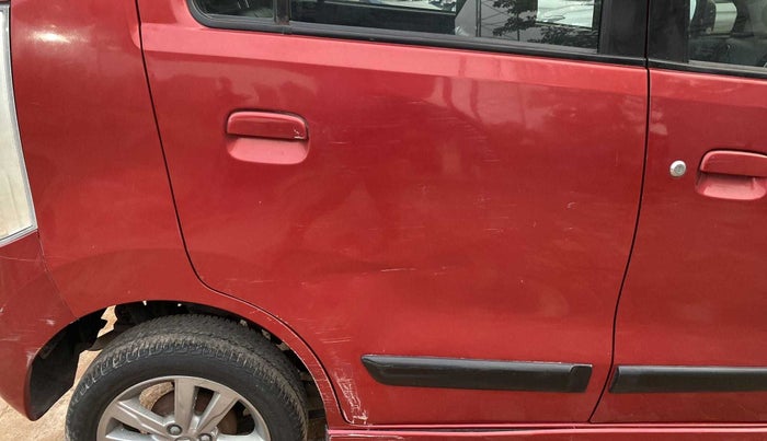 2014 Maruti Wagon R Stingray VXI, Petrol, Manual, 24,425 km, Right rear door - Minor scratches