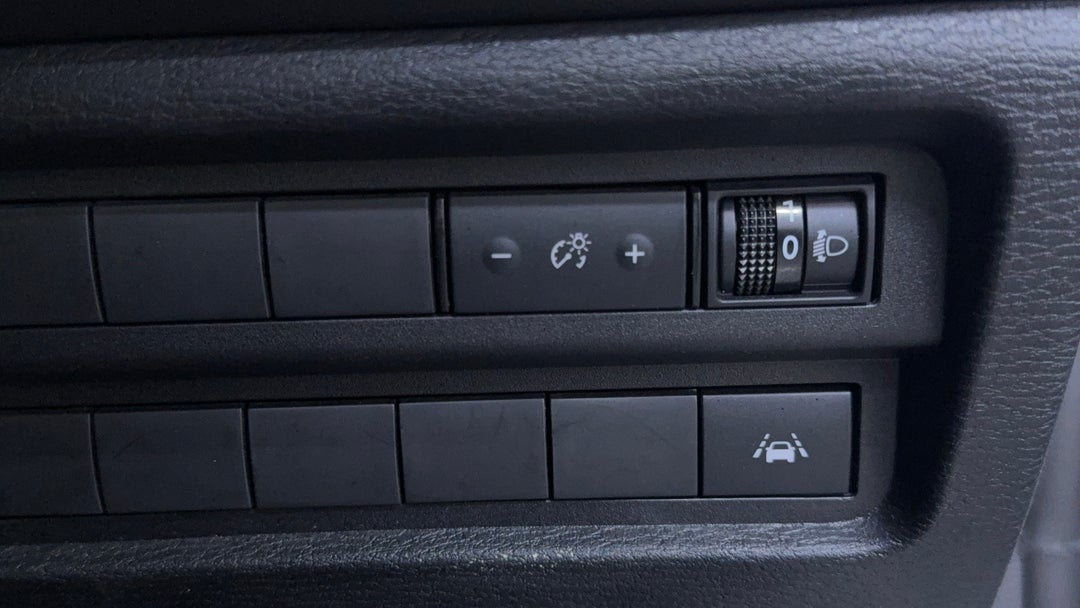 2024 Mitsubishi Outlander Es 5 Seat (2wd), Automatic, 55336 km, Utility Switches/Buttons