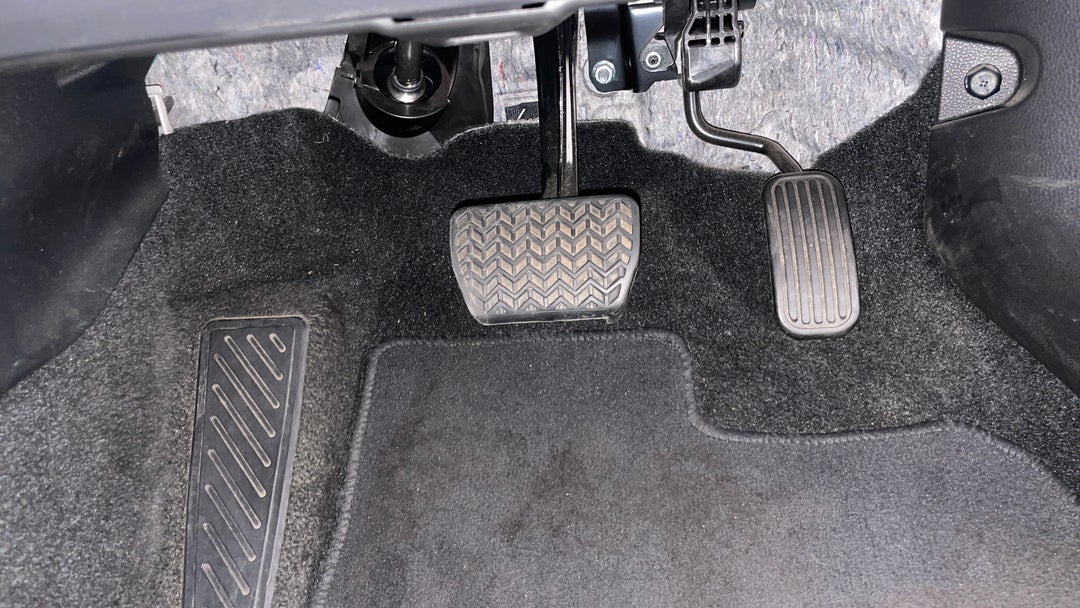 2023 Toyota Corolla Ascent Sport Hybrid, Automatic, 52201 km, Pedals and Footmat