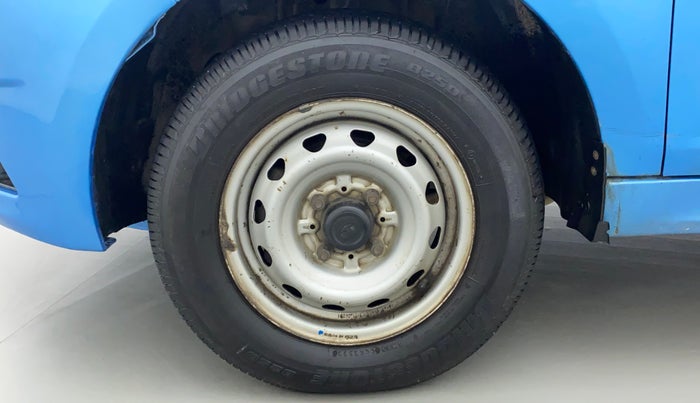 2016 Tata Tiago XE PETROL, Petrol, Manual, 45,306 km, Left Front Wheel