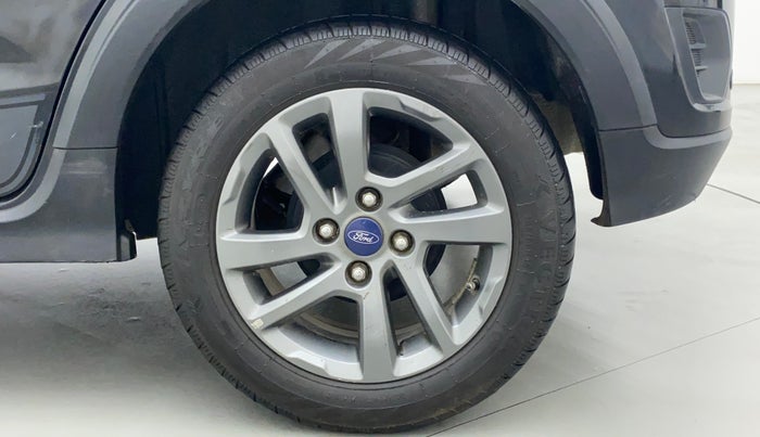 2018 Ford FREESTYLE TITANIUM 1.5 DIESEL, Diesel, Manual, 38,099 km, Left Rear Wheel