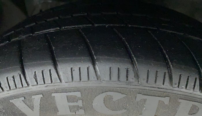 2018 Ford FREESTYLE TITANIUM 1.5 DIESEL, Diesel, Manual, 38,099 km, Left Front Tyre Tread