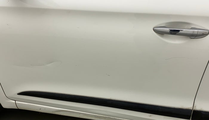 2015 Hyundai Elite i20 ASTA 1.4 CRDI (O), Diesel, Manual, 91,861 km, Front passenger door - Minor scratches