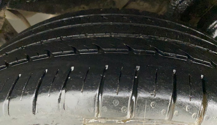 2015 Hyundai Elite i20 ASTA 1.4 CRDI (O), Diesel, Manual, 91,861 km, Left Rear Tyre Tread