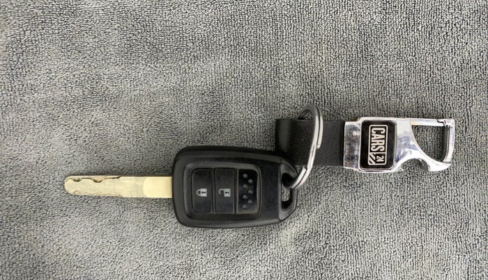 2019 Honda Amaze 1.2L I-VTEC S, CNG, Manual, 87,726 km, Key Close Up