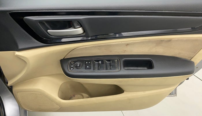 2019 Honda Amaze 1.2L I-VTEC S, CNG, Manual, 87,726 km, Driver Side Door Panels Control