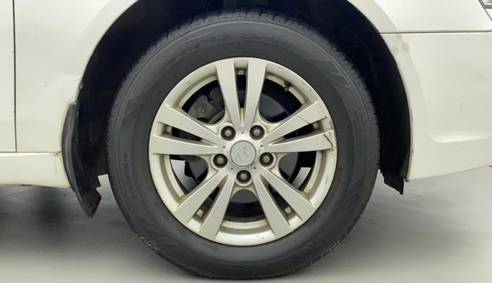 2011 Hyundai Sonata 2.4 GDI MT, Petrol, Manual, 74,777 km, Right Front Wheel