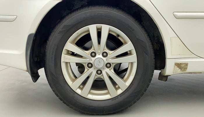 2011 Hyundai Sonata 2.4 GDI MT, Petrol, Manual, 74,795 km, Right Rear Wheel