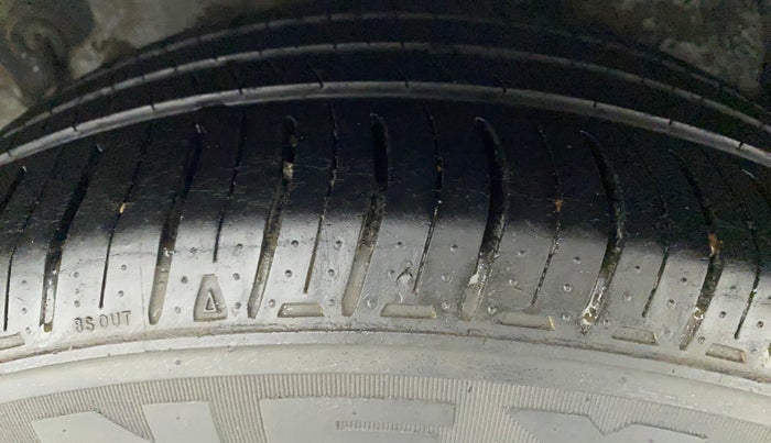 2011 Hyundai Sonata 2.4 GDI MT, Petrol, Manual, 74,795 km, Left Rear Tyre Tread