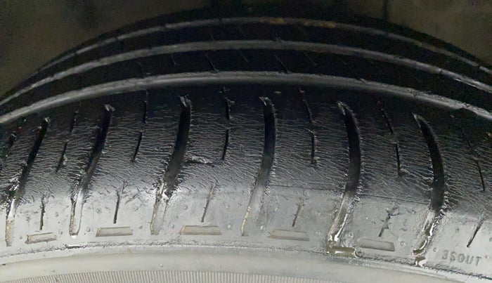 2011 Hyundai Sonata 2.4 GDI MT, Petrol, Manual, 74,795 km, Right Front Tyre Tread