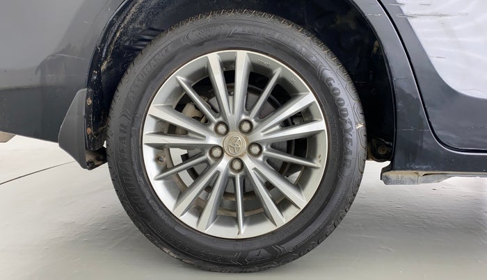 2015 Toyota Corolla Altis VL CVT PETROL, Petrol, Automatic, 39,314 km, Right Rear Wheel
